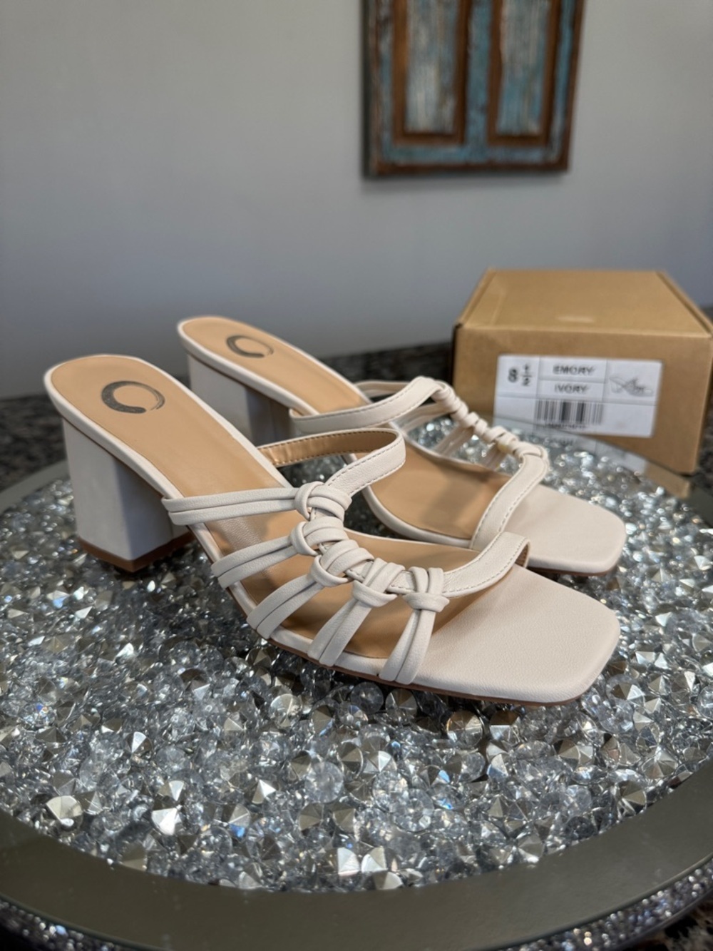 Journee Collection Emory Ivory Knotted Strappy Block Heel Sandals NEW 8.5